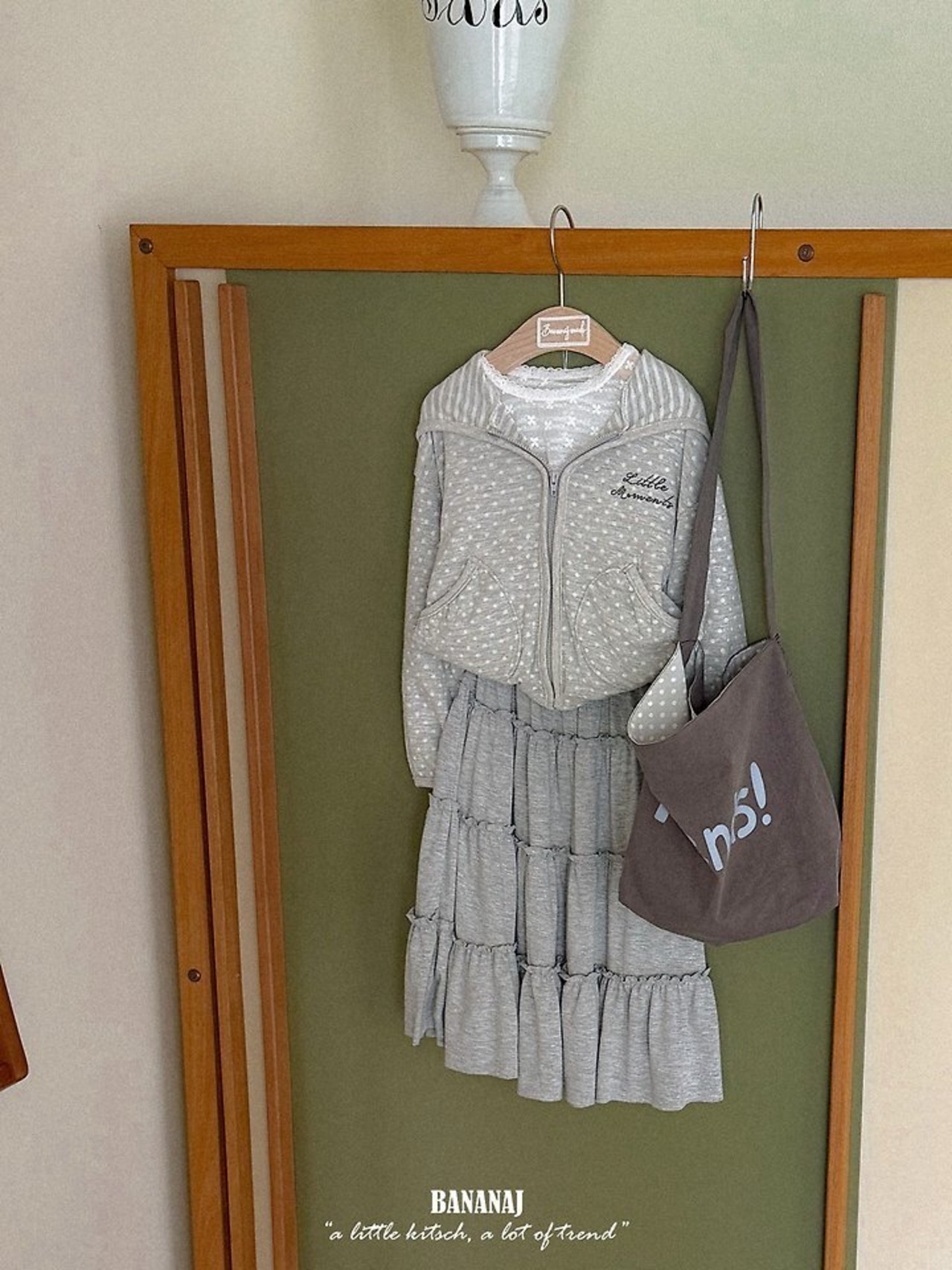 韓国子供服 / BANANA J / 26Autumn / あんこ フードジャンパー / 秋服 / キッズ *XS~JS*