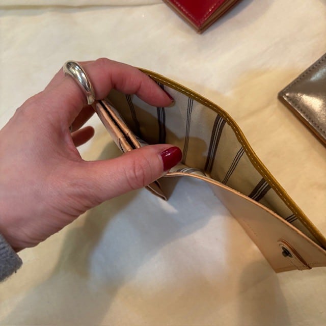 B.stuff 新色入荷!ミニマム三つ折りお財布