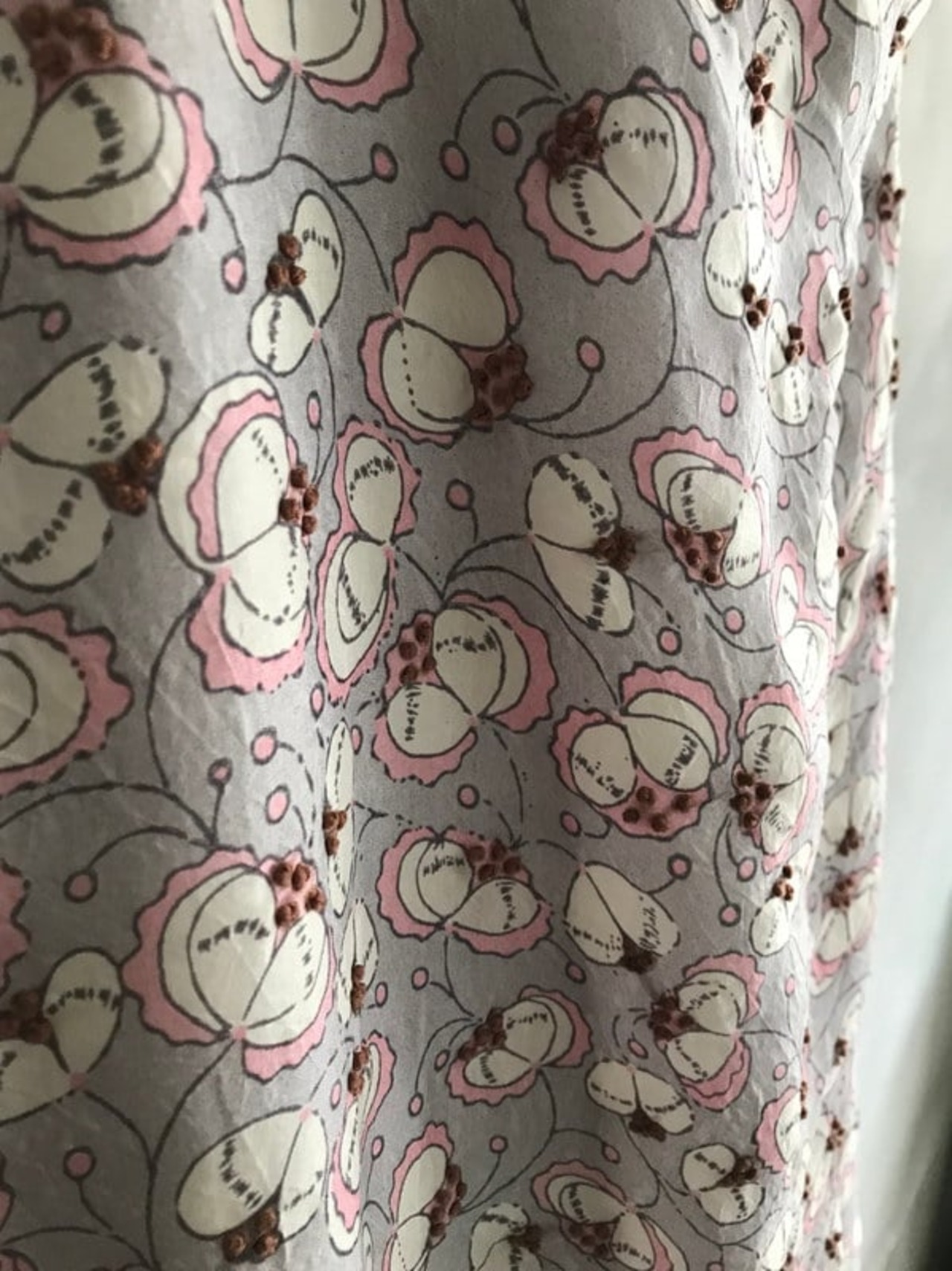 BUNON(ブノン) シルク 花柄プリント+刺繍 巾着バッグ