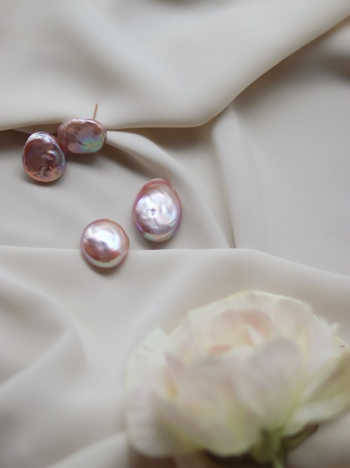 pink pearl button