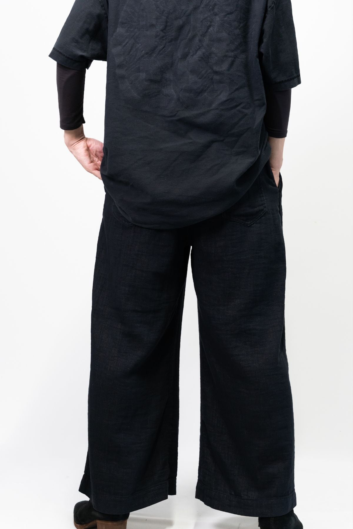 オンライン限定｜残りわずか】風をまとうパンツ。エアリーデニム