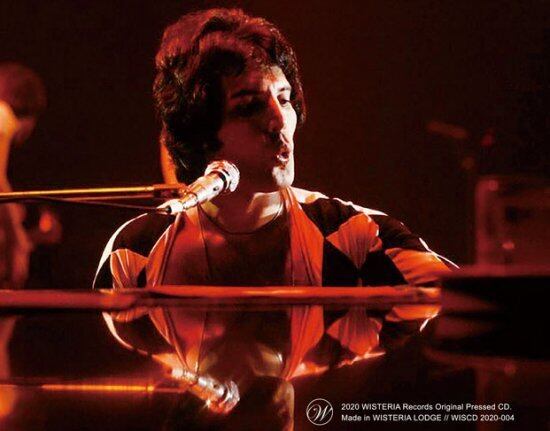 QUEEN / LIVE AT LONG BEACH ARENA 1977 | BEATNIK GROOVE