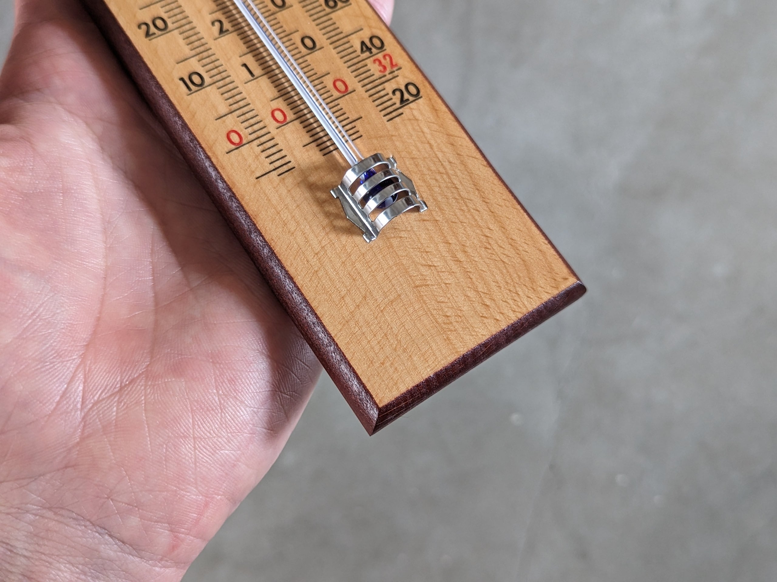 Analogue School thermometer 12.1007（温度計） | TFA DOSTMANN