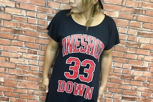 ONESHOTDOWN ガールズ ワンピースTシャツ ナンバー33デザイン