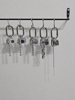 PERFUME KEY. [white]