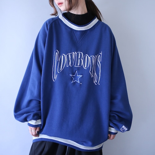 "刺繍" COWBOYS logo design over silhouette sweatshirt