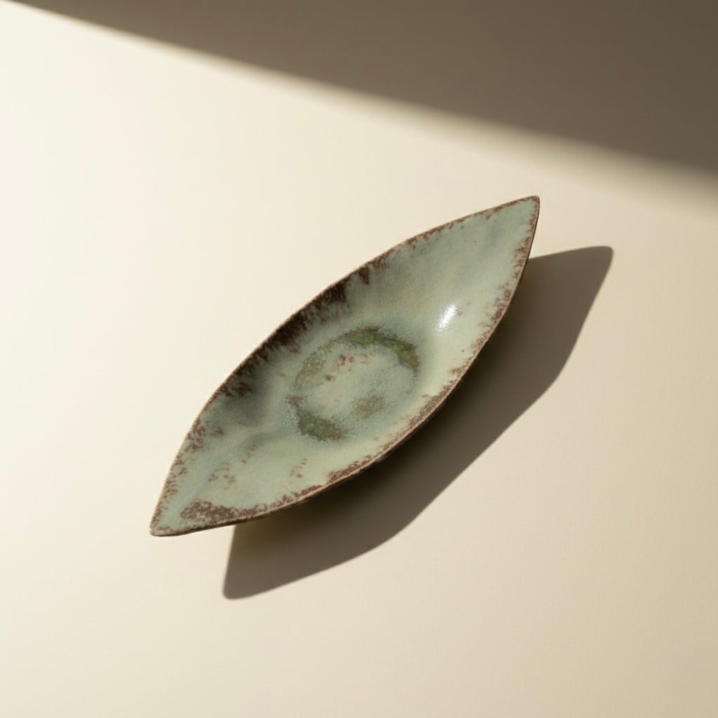 再入荷】 葉皿(幅26 cm)もえぎ | TSUNE;田中恒子の器 オンラインストア