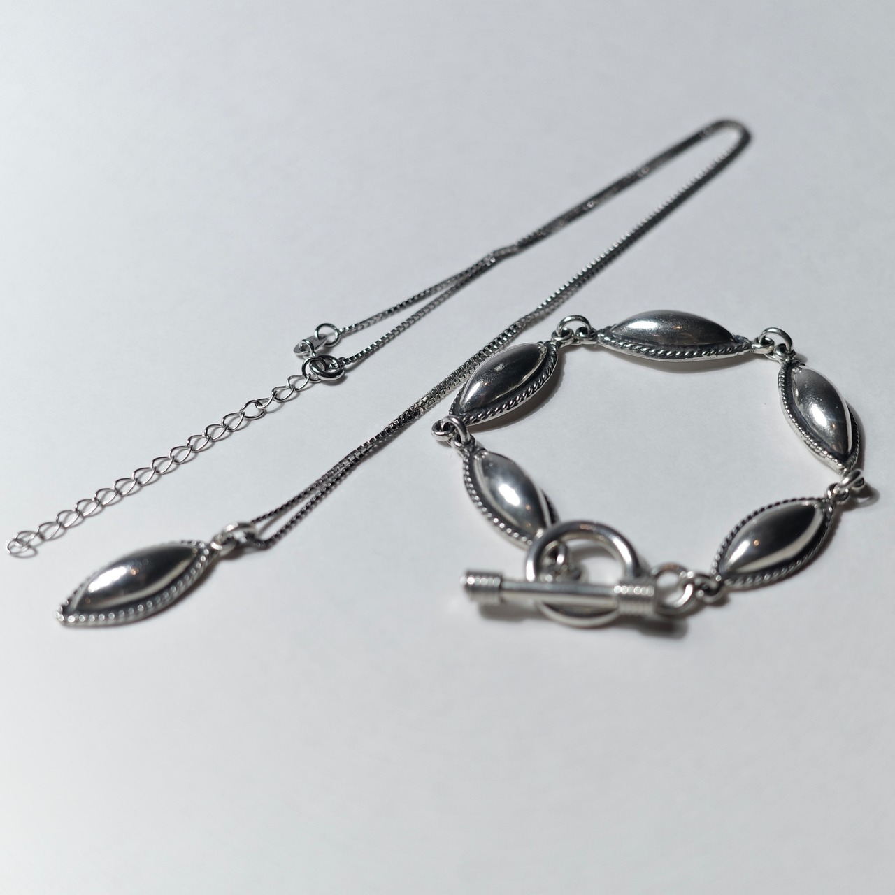 MEXICO LEAF BRACELET & NECKLACE