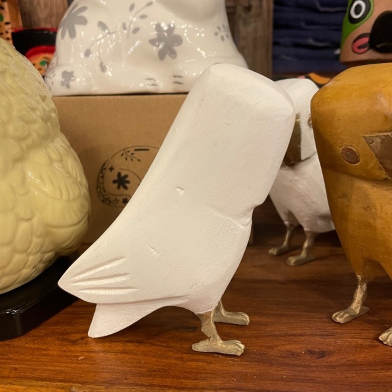 India mango wood owl objet large 3color / インド マンゴーウッド ふくろう オブジェ Lサイズ 全3色 フクロウ 梟 置物 ハンドメイド ナチュラル 天然木 かわいい 動物モチーフ プレゼント ギフト インテリア 雑貨