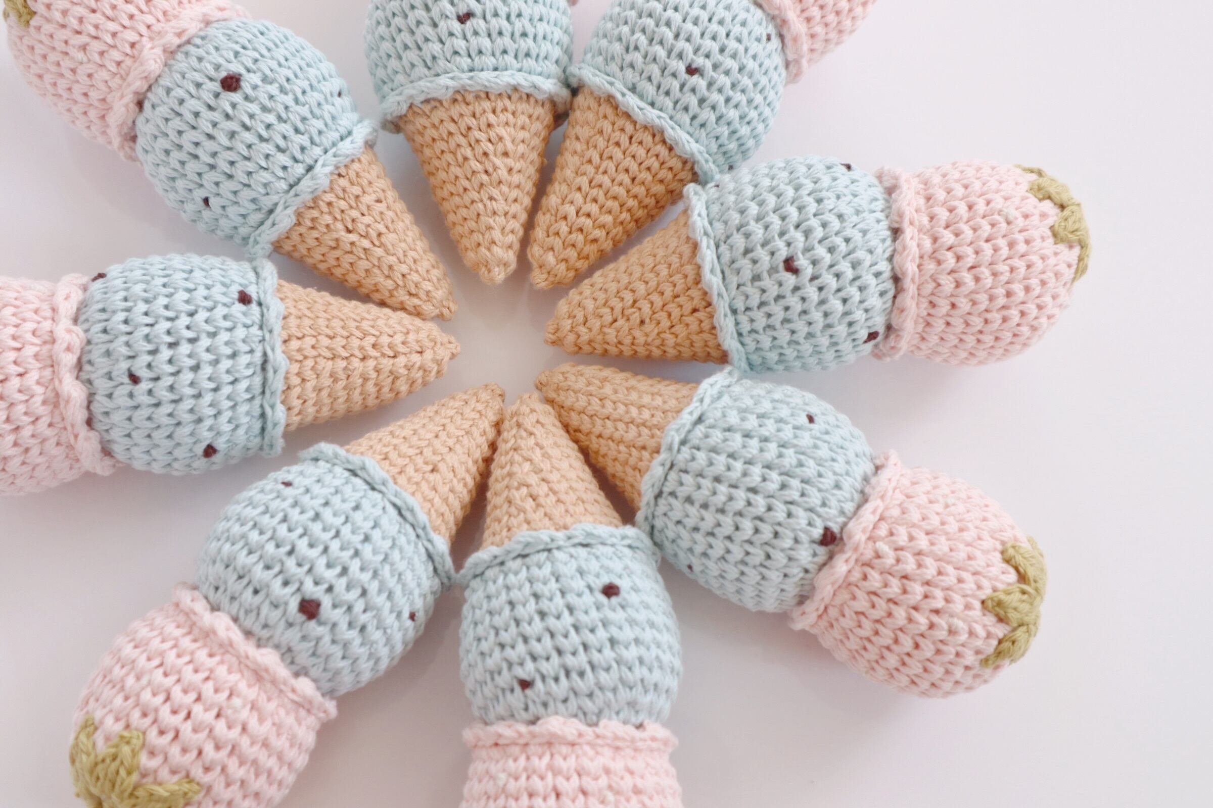 strawberry × chocolate mint