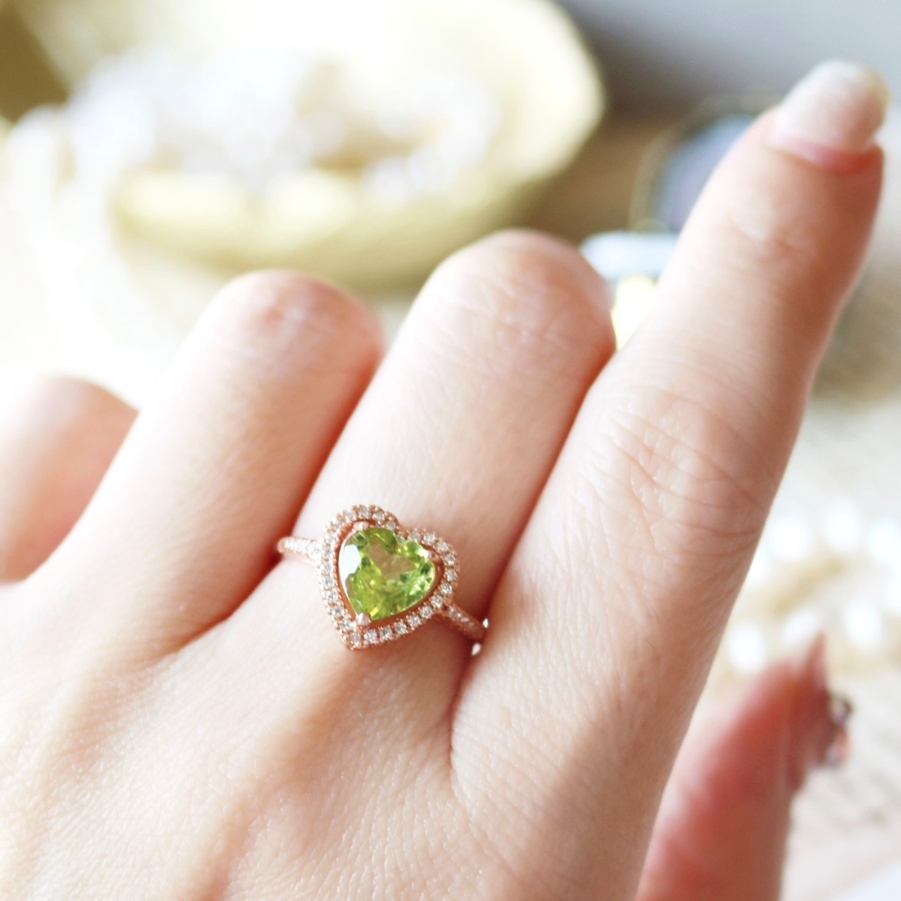 Promettereリング（ペリドット・ハート）