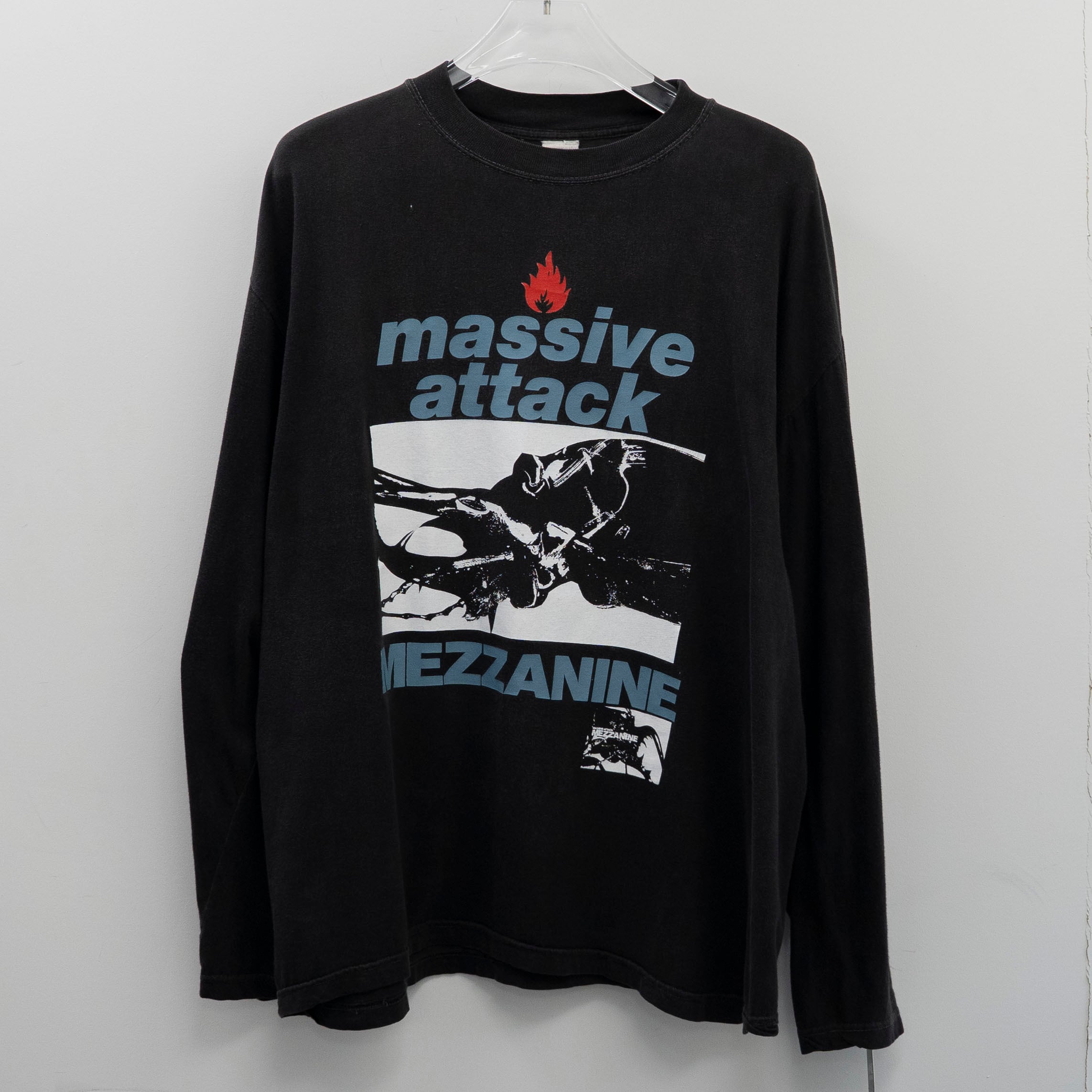 Massive Attack " Mezzanine L/S " Euro XL 【A6-449】