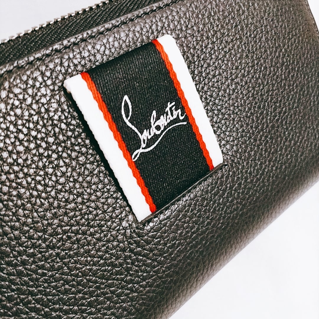 新品未使用】Christian Louboutin 長財布 FAV Wallet クリスチャン