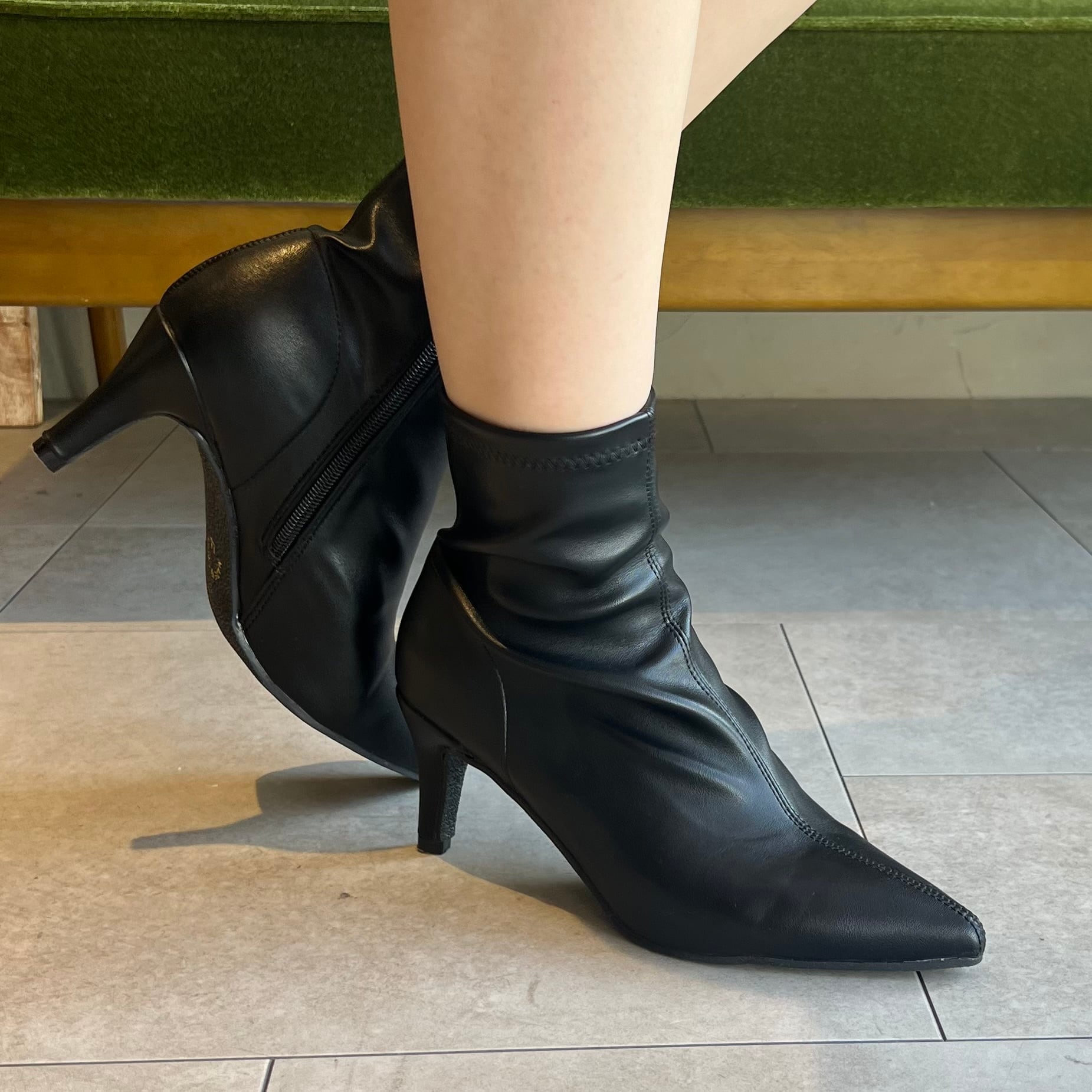 libero 】ポインテッドトゥストレッチブーツ | valance 福井