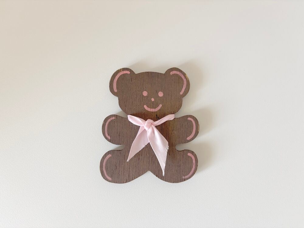 【アメリカ】木でできたくまのマグネット