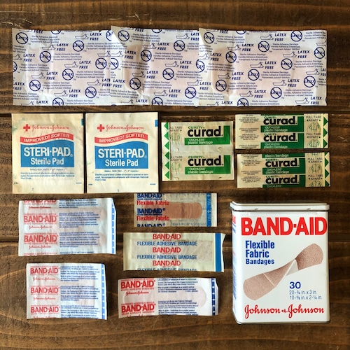 VINTAGE BAND AID TIN / Johnson&Johnson バンドエイド 缶 80's