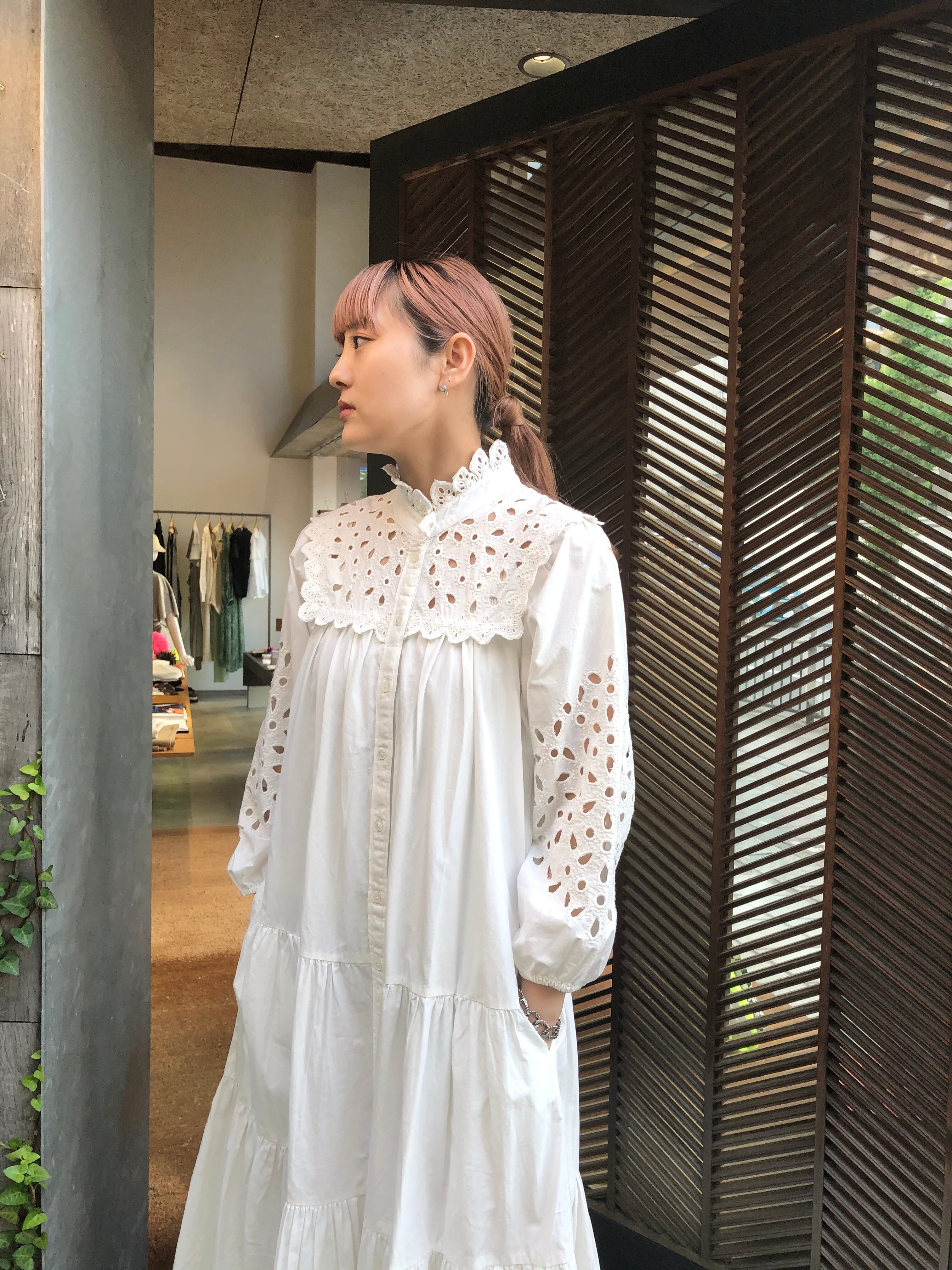 Sea New York シーニューヨーク スカラップレースワンピース