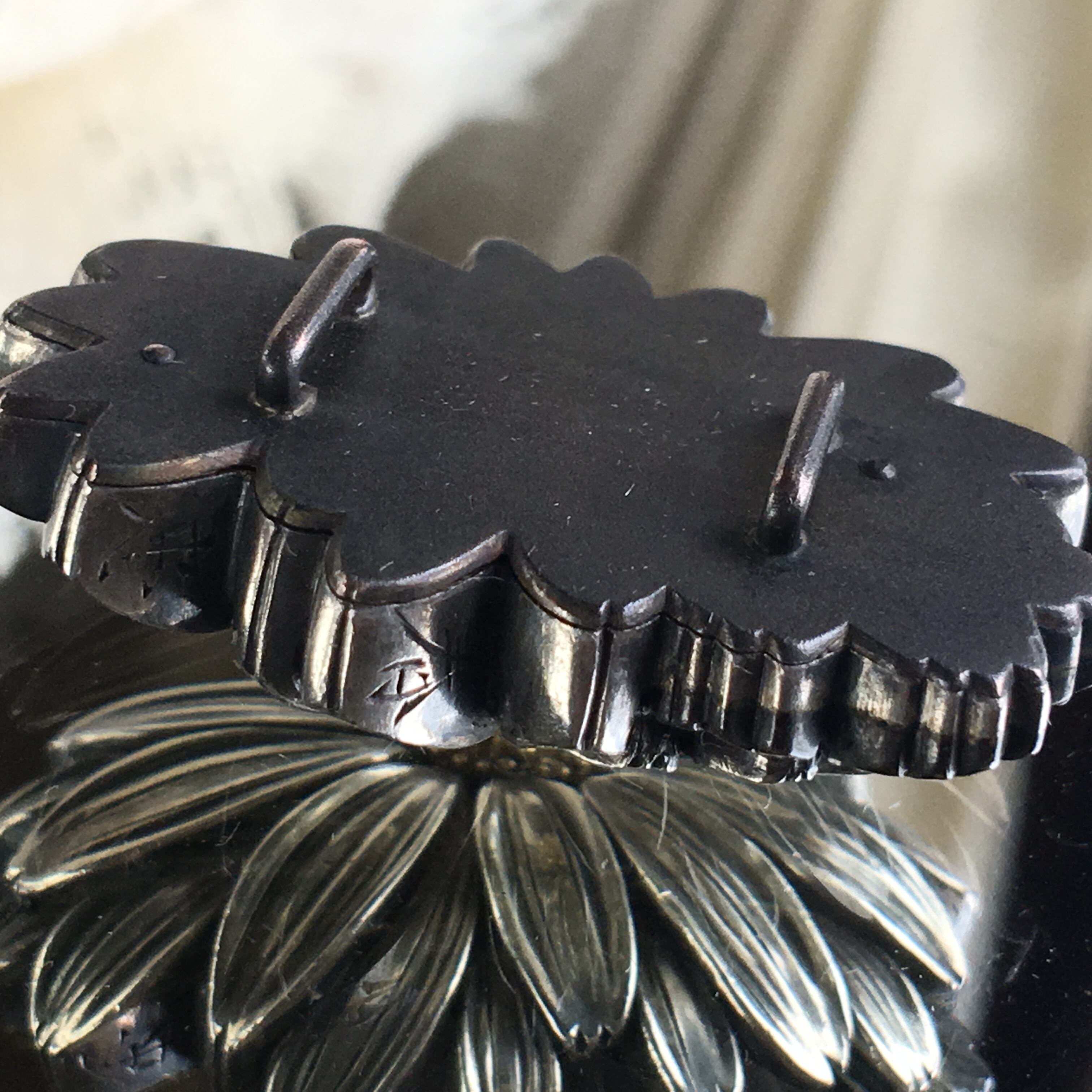 アンティーク 金工 コンパクト 乱菊 在銘 ケース付き アンティーク 金工 コンパクト 乱菊 在銘 ケース付き アンティーク