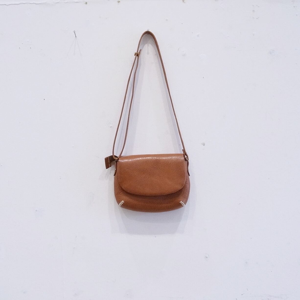octavus [SHOULDER BAG] arco 01-S -Camel- | wholenote