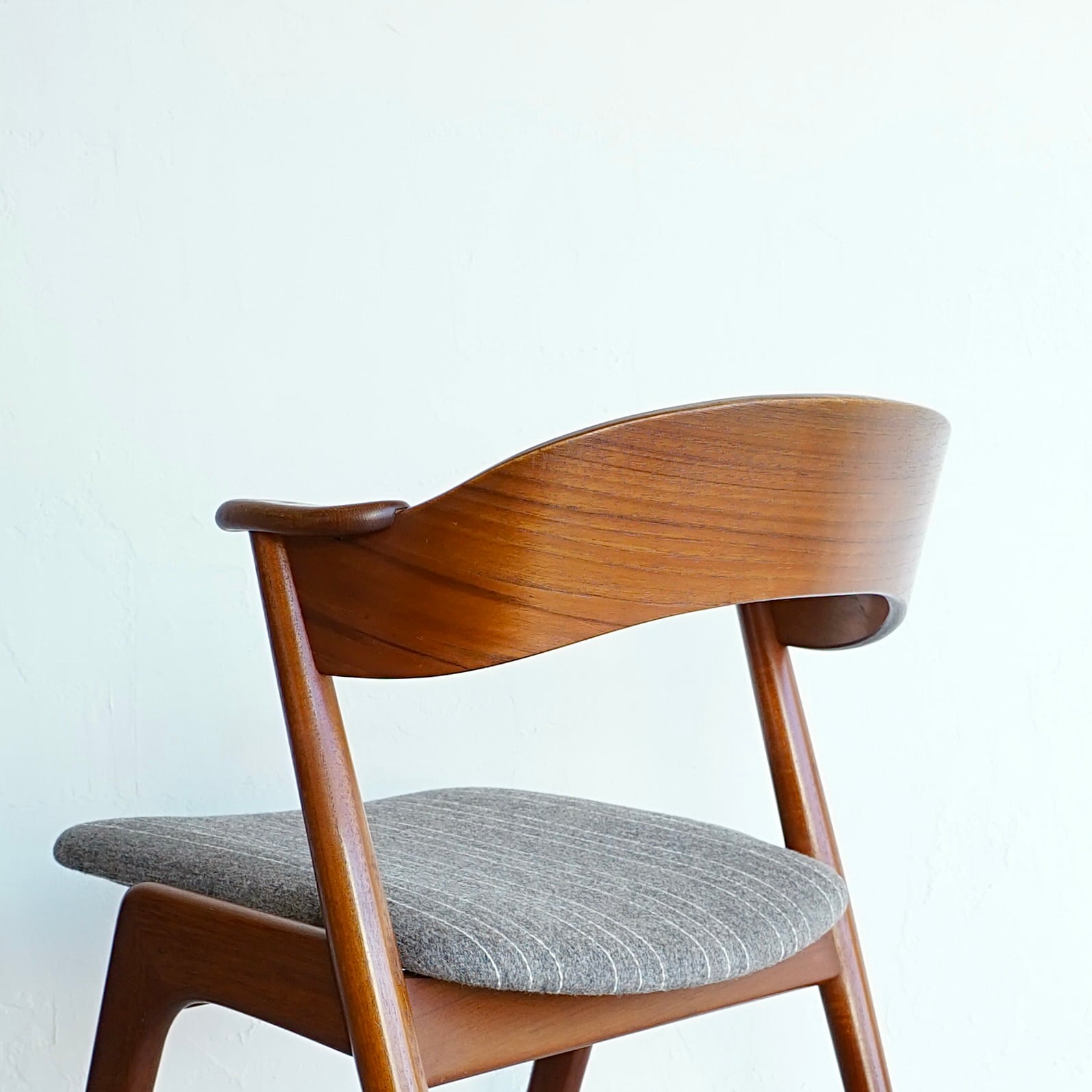 ダイニングチェア 北欧 ビンテージ Kai Kristiansenネイルチェア No.32