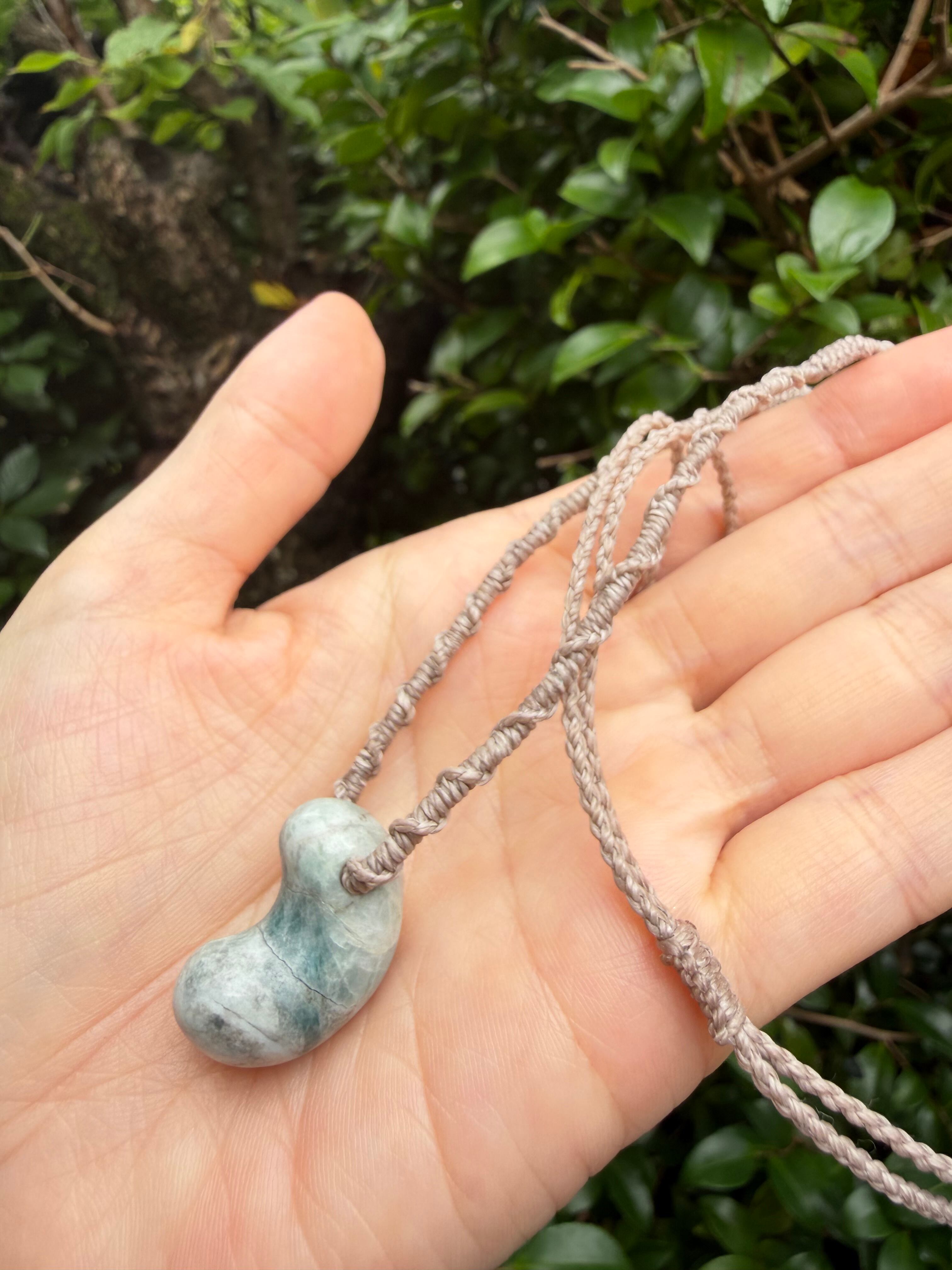 勾玉ネックレス | 勾玉（糸魚川翡翠）アクセサリーショップ Aquarian