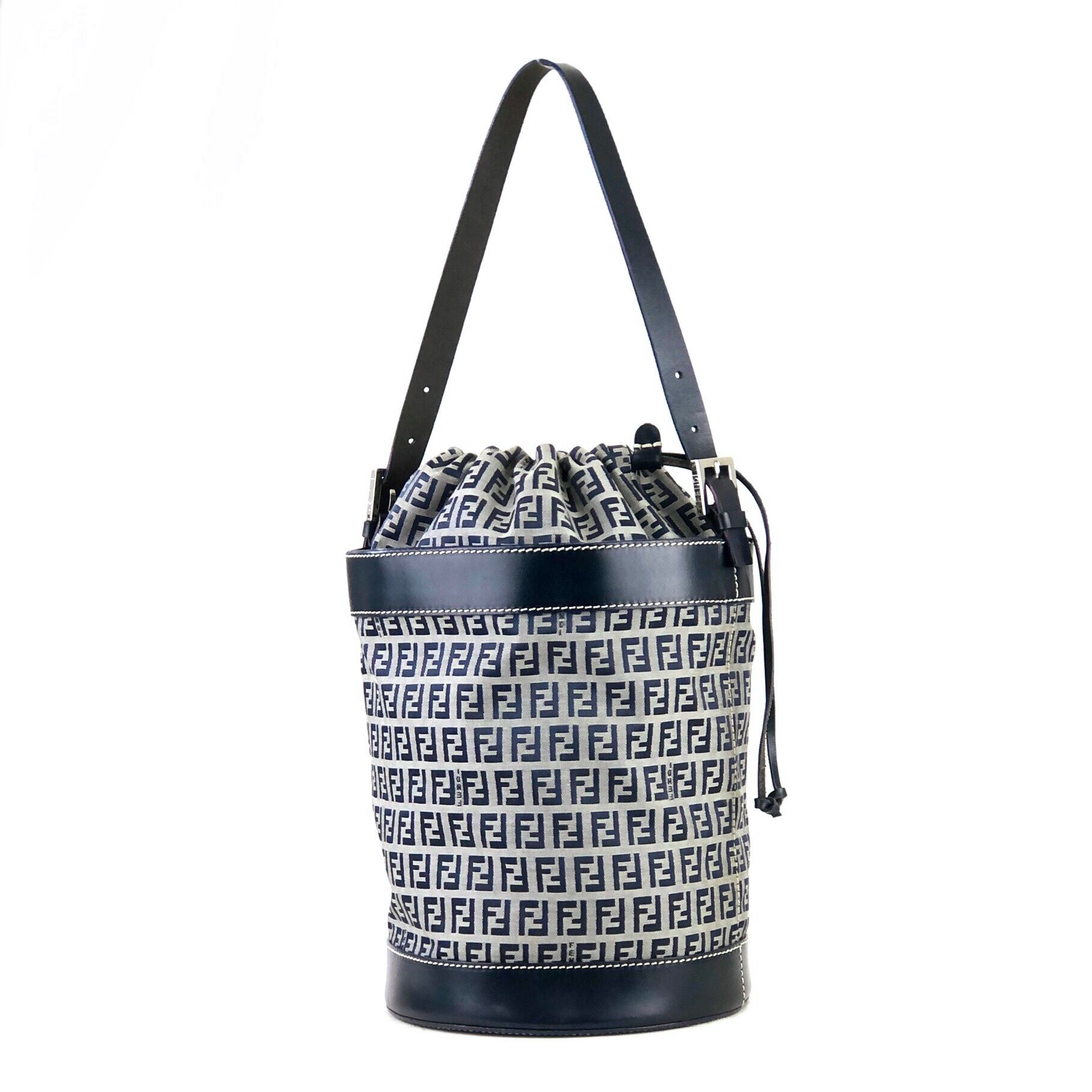 FENDI フェンディ ズッキーノ キャンバス×レザー 巾着 バケツ バケット