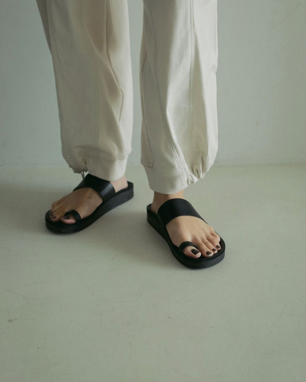 anuke 】Ecoleather belt sandal | valance 福井｜レディース