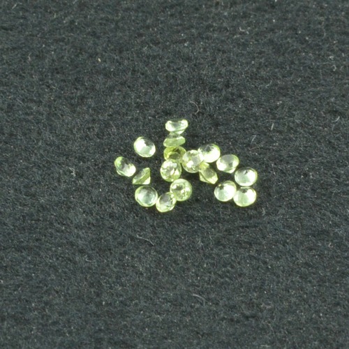 ペリドット ラウンドカット 2.0mm