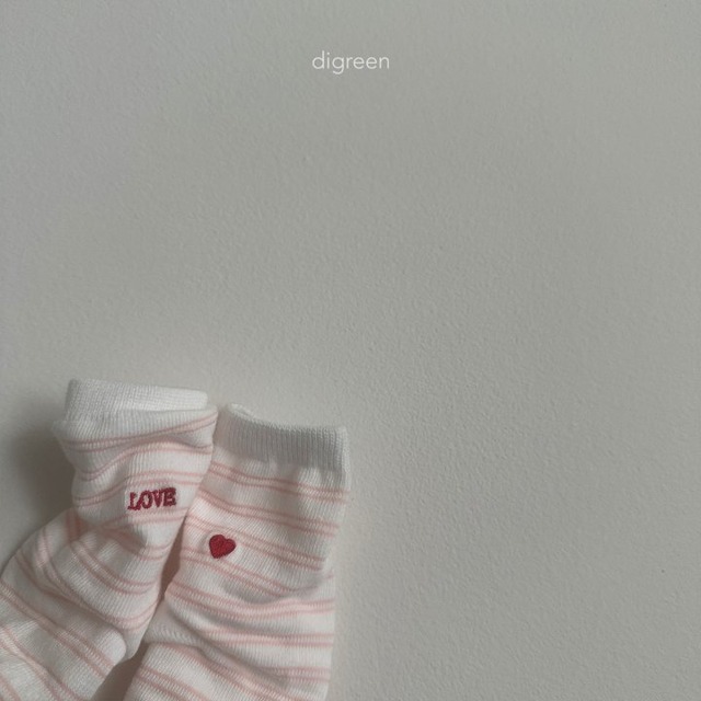 digreen25wn_St Love Socks