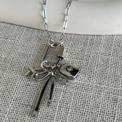 222N　カラビナネックレス