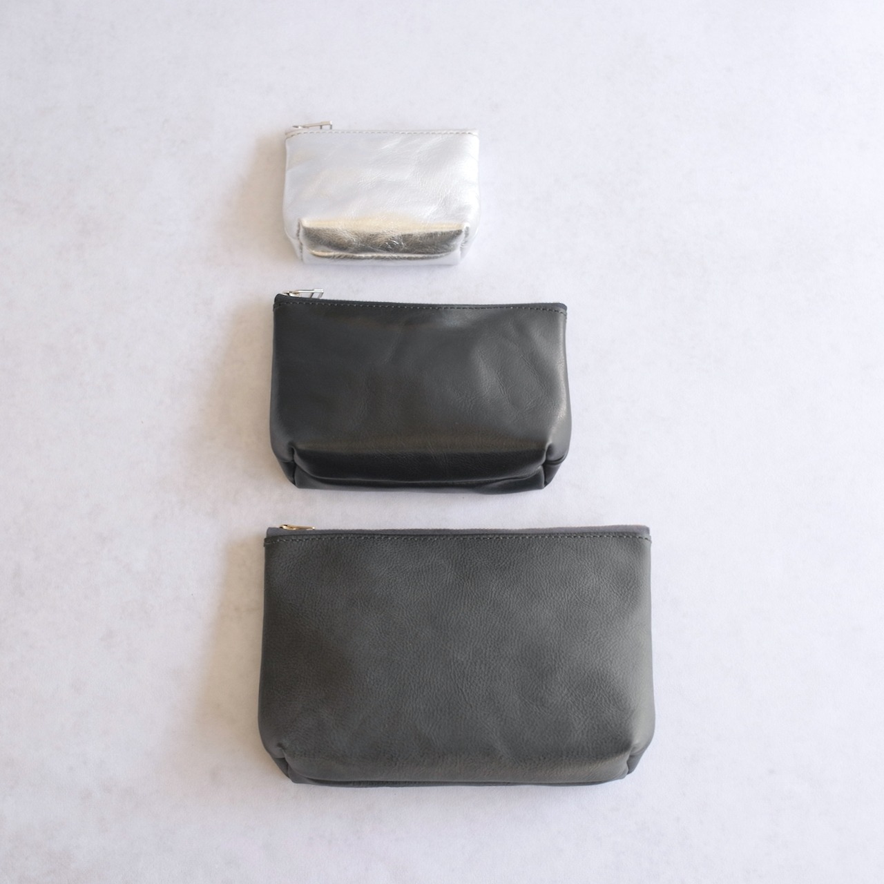 DR POUCH L 01