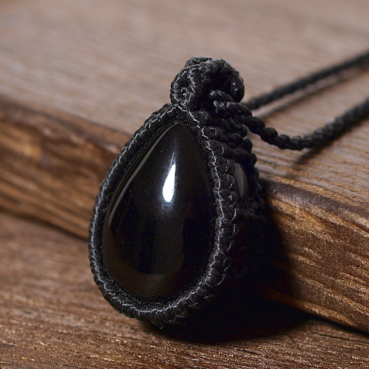 一点物】モリオンのドロップルースを包んだマクラメネックレスNo.1