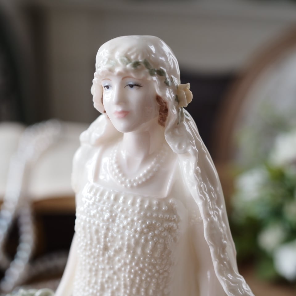 英国コールポート フィギュリン Queen Elizabeth The Queen Mother