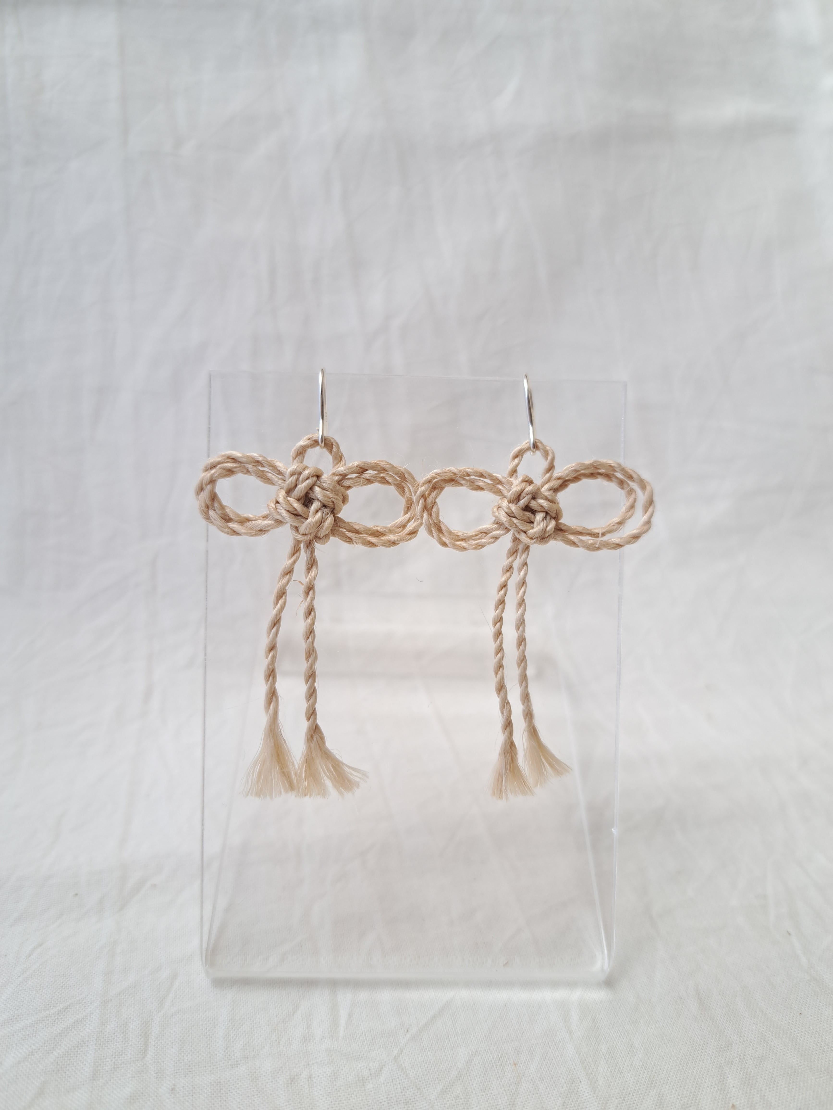 精麻 ピアス 二重叶結び | 紡ぎ手 精麻の森