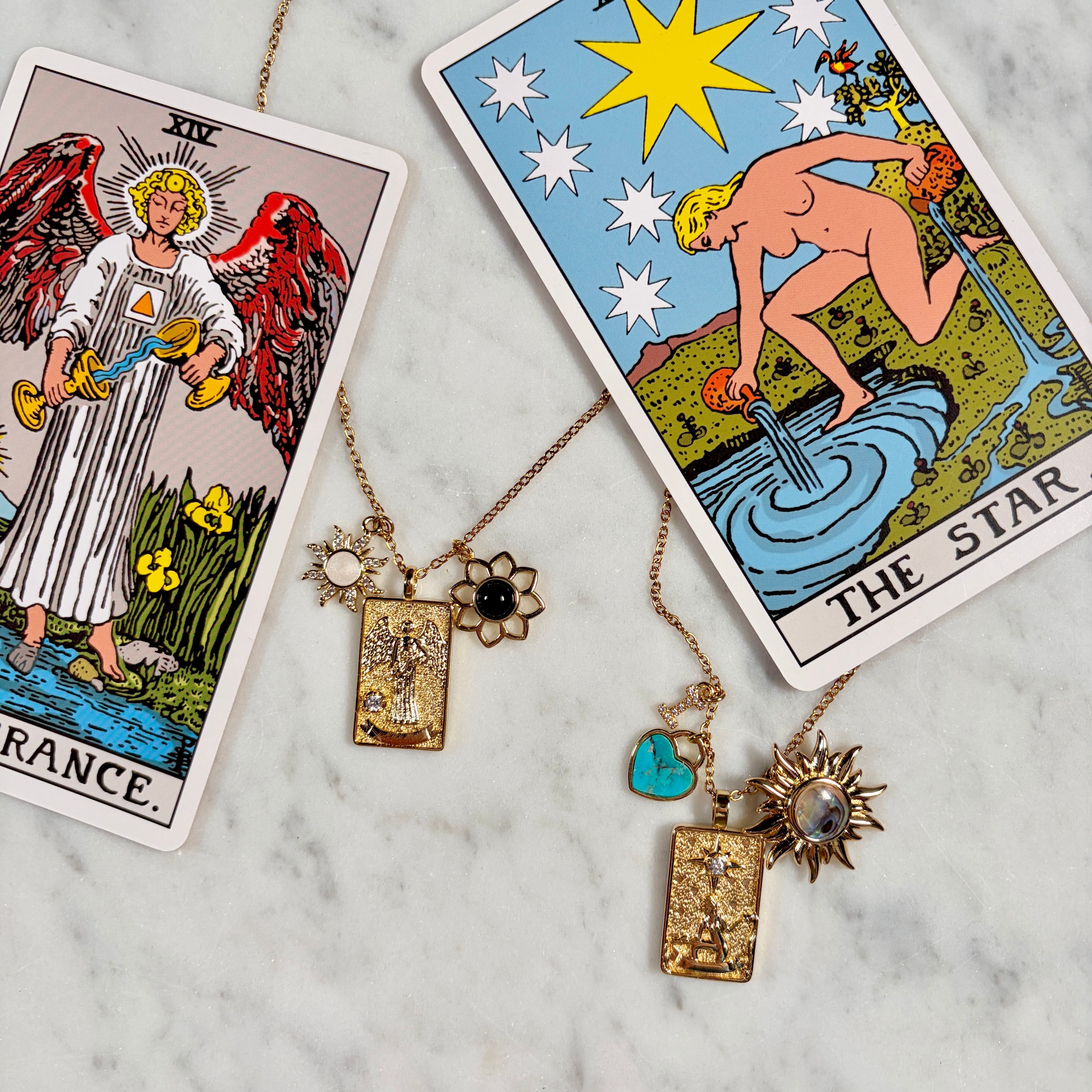Arcana Tarot Crystal Kit 〜魔女が作るタロットと天然石を組み合わせ