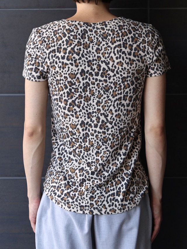 tight fit reopard top