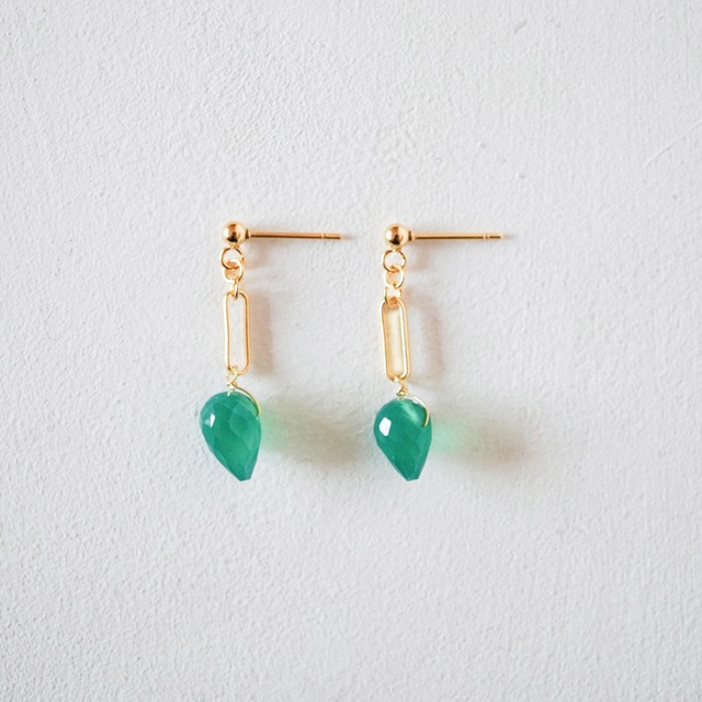 グリーンアベンチュリンのしずく型ピアス/イヤリング