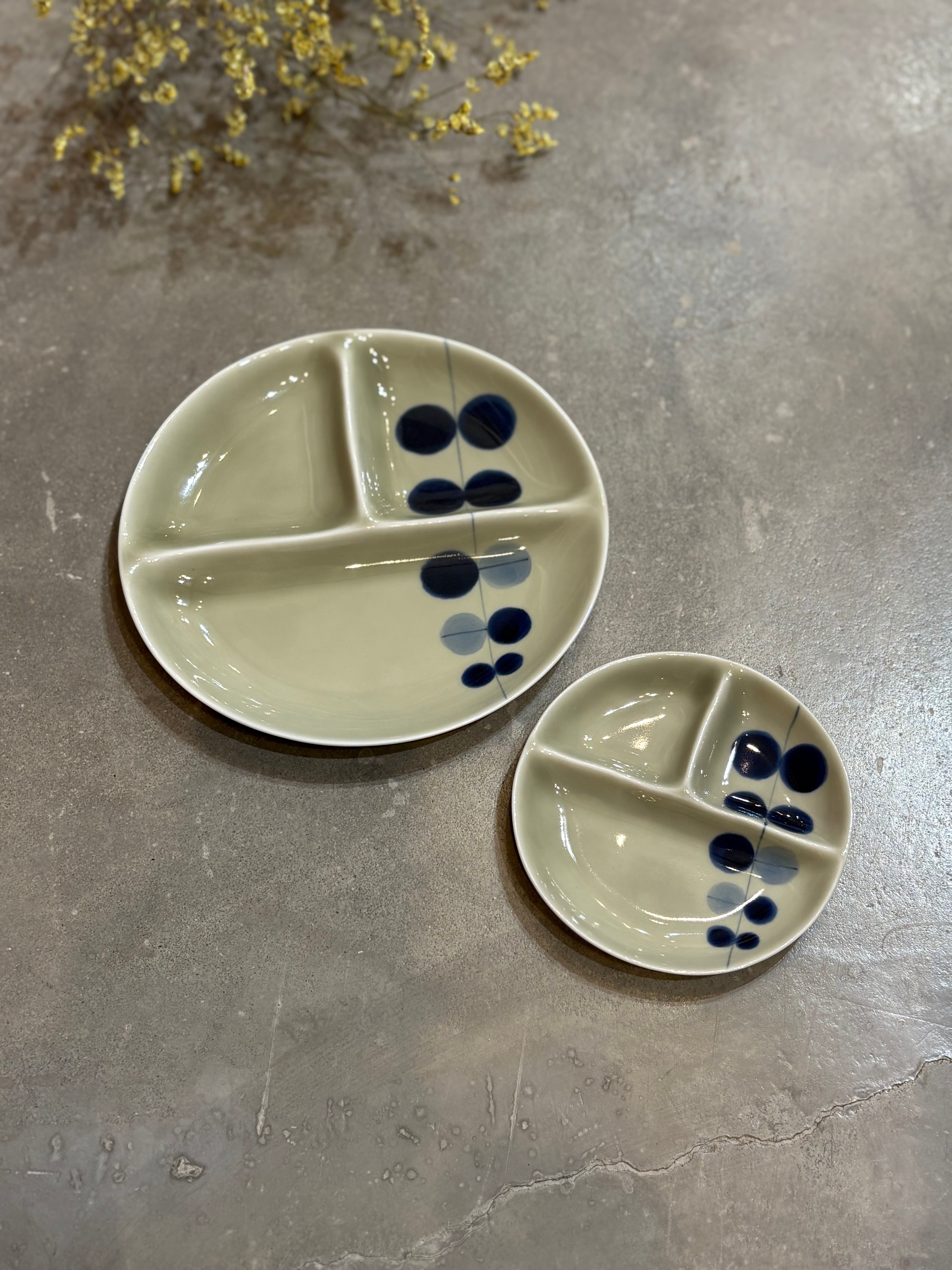 〈WEB陶器市〉仕切り皿(M) 水玉リーフ