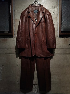 【Caka】Crocodile Emboss Pattern Vintage  Leather Setup