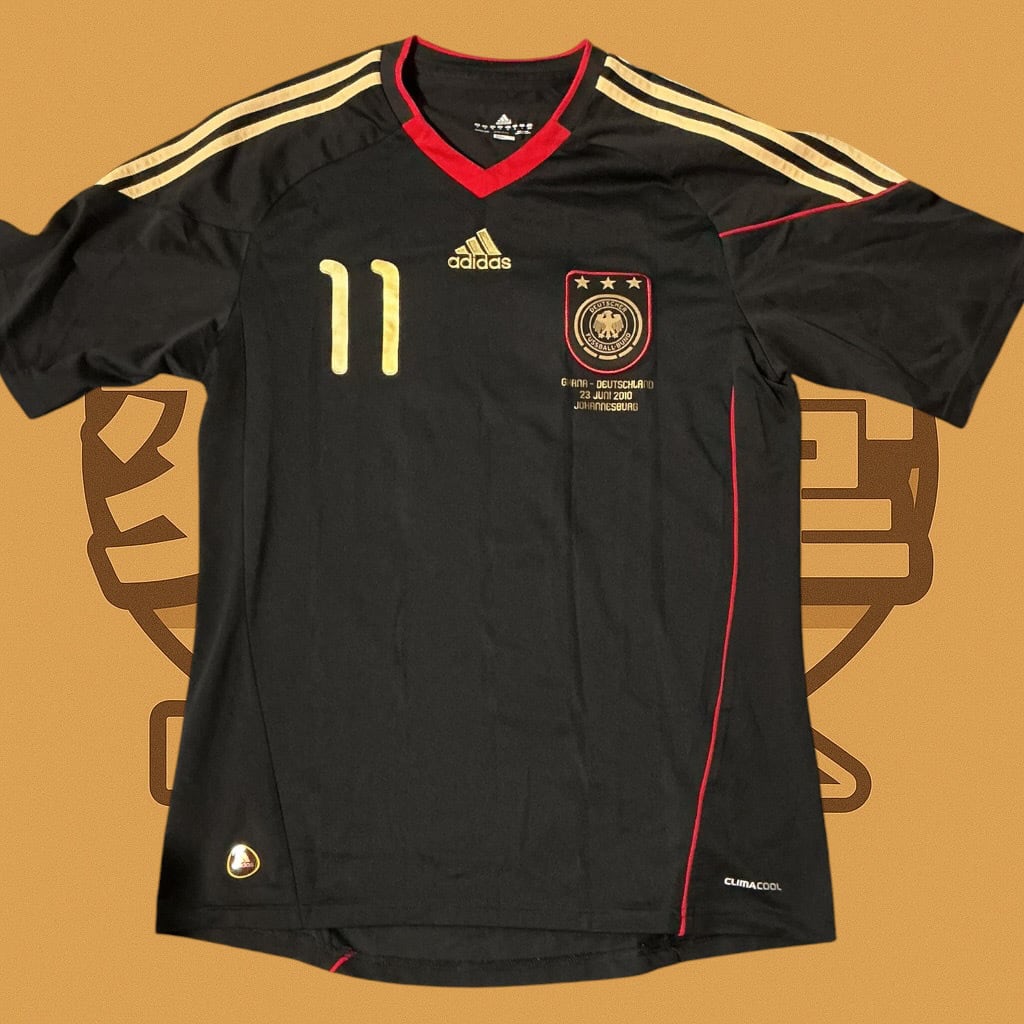 adidas】 ドイツ代表 KLOSE 11 ユニフォーム ブラック ゴールド S相当