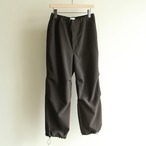 STILL BY HAND【 mens 】  Knee tuck easy pants