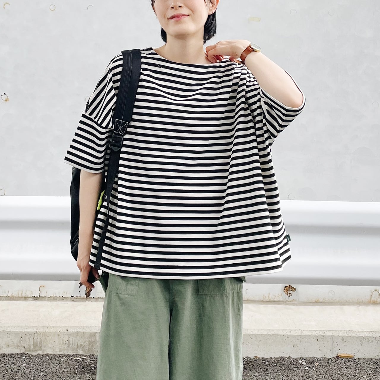 Over size border T-shirt (black×kinari)