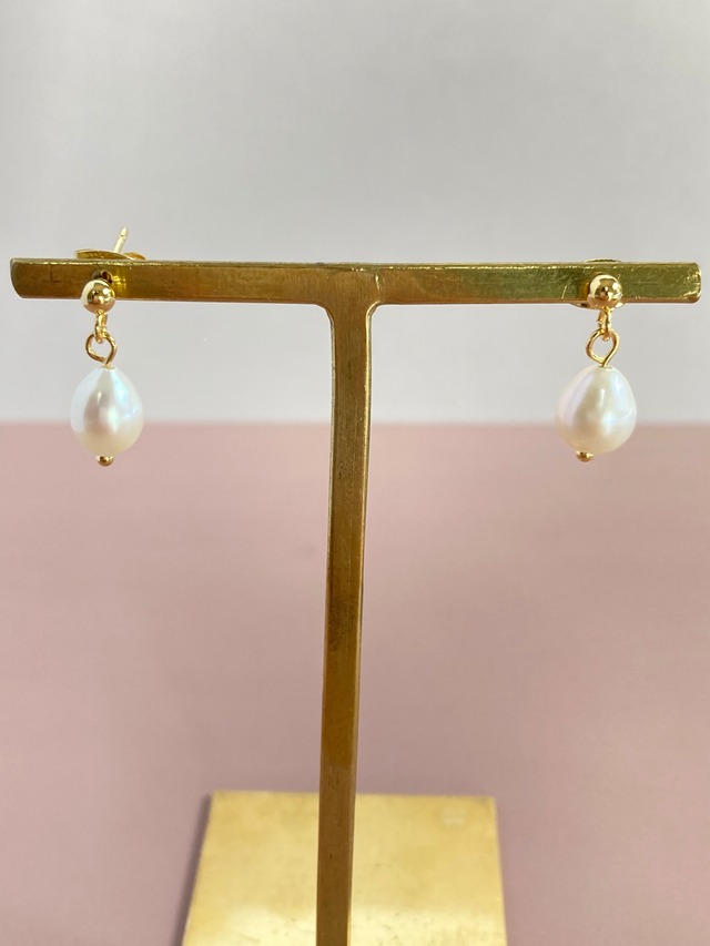 《シンプル淡水パールドロップ》ピアス/イヤリング
