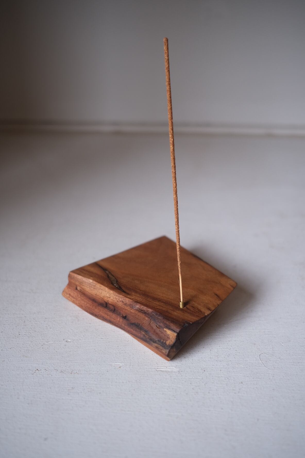 一枚板お香立て 楠 -kusukoki-