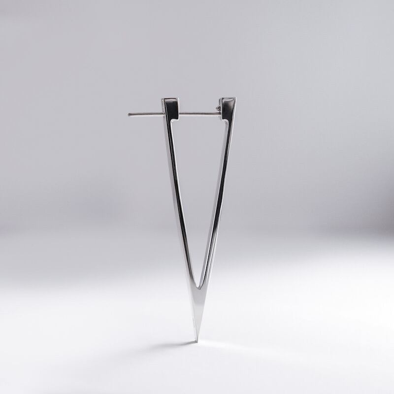 V / ピアス R00800