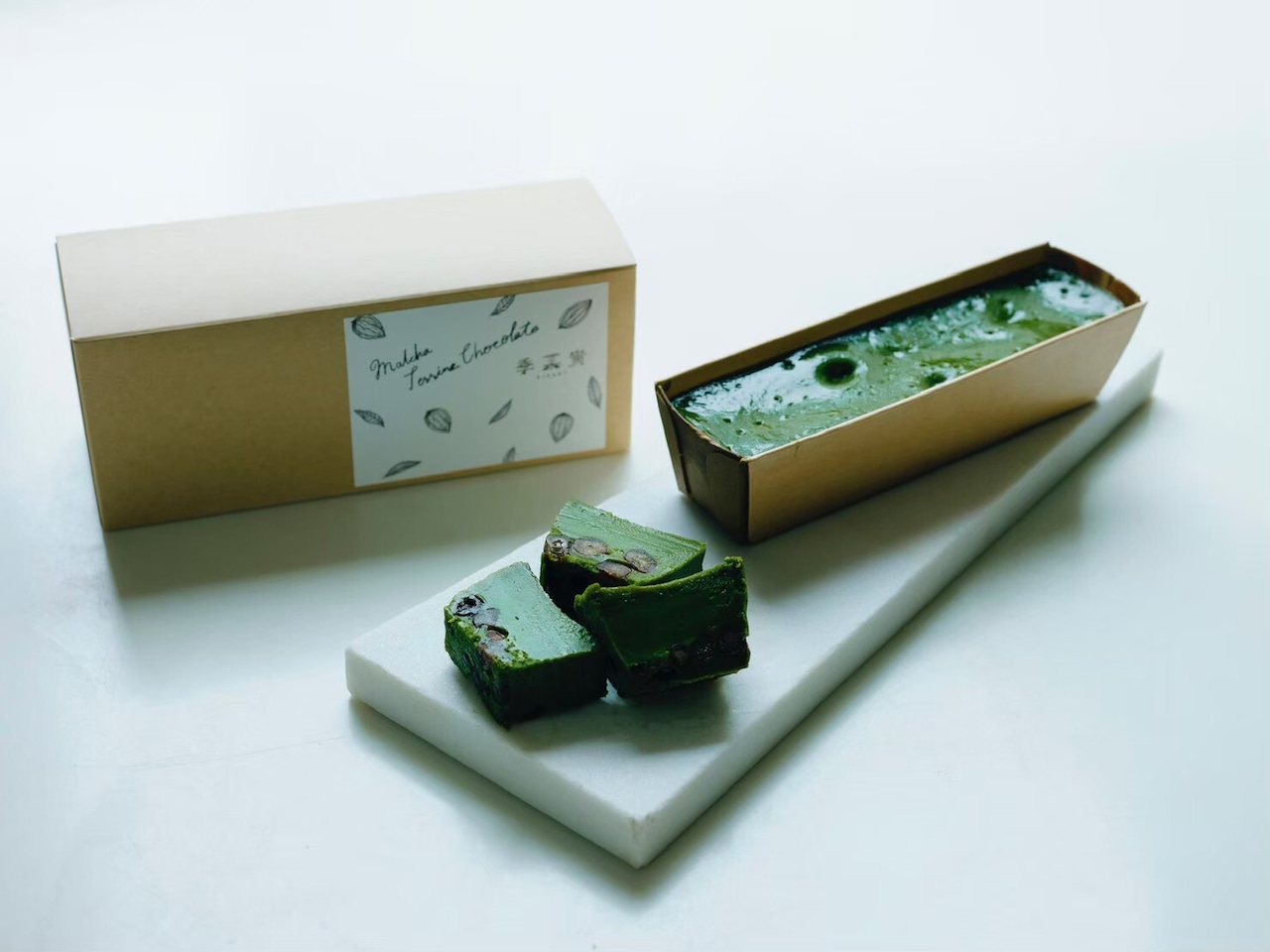 抹茶と大納言小豆のテリーヌショコラ