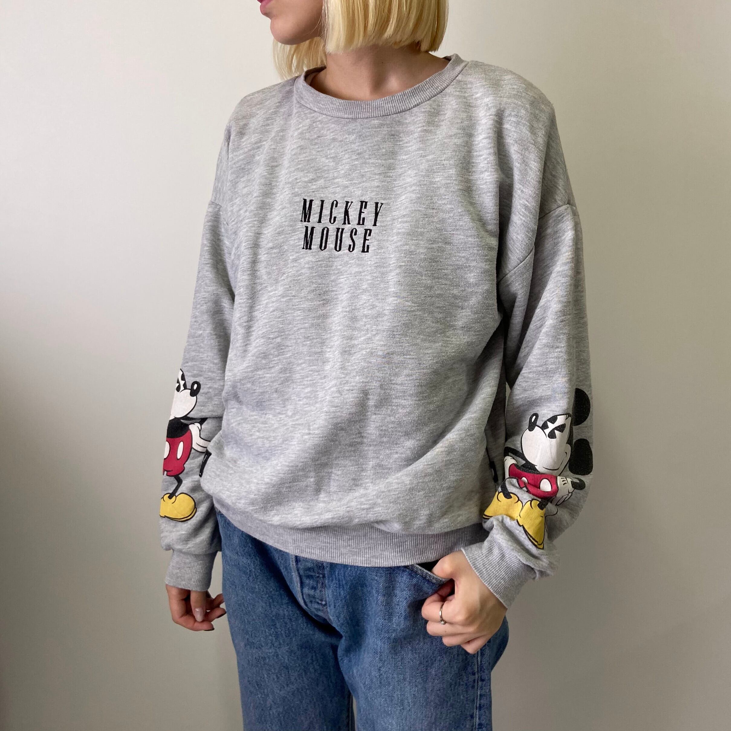 Bershka ベルシュカ スペインブランド Disney ディズニー MICKEY ミッキーマウス スウェット メンズS レディース 古着 グレー  キャラクタースウェット トレーナー【スウェット】【CS2212-30】【P2000】 | cave 古着屋【公式】古着通販サイト