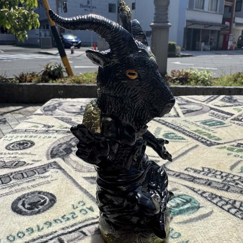 古代魔術、神秘主義、悪魔崇拝の象徴 バフォメット像のソフビ