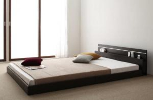 モダンライト・コンセント付き国産フロアベッド ポケットコイルマットレス付き ダブル