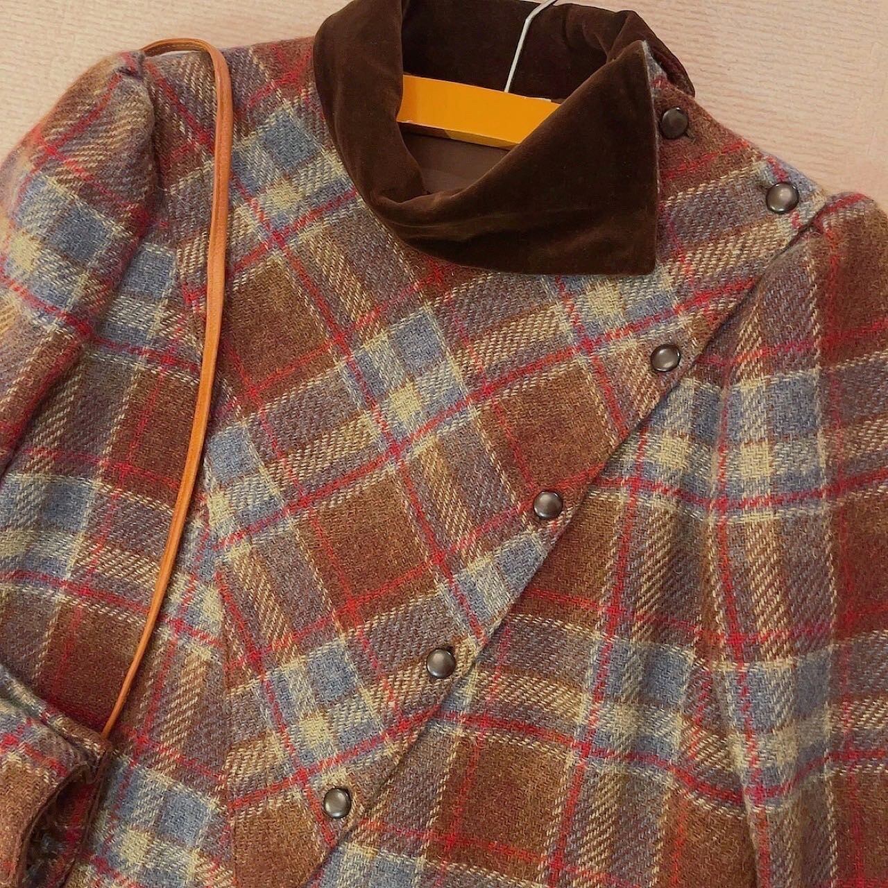 brown velours collar triangle check one-piece